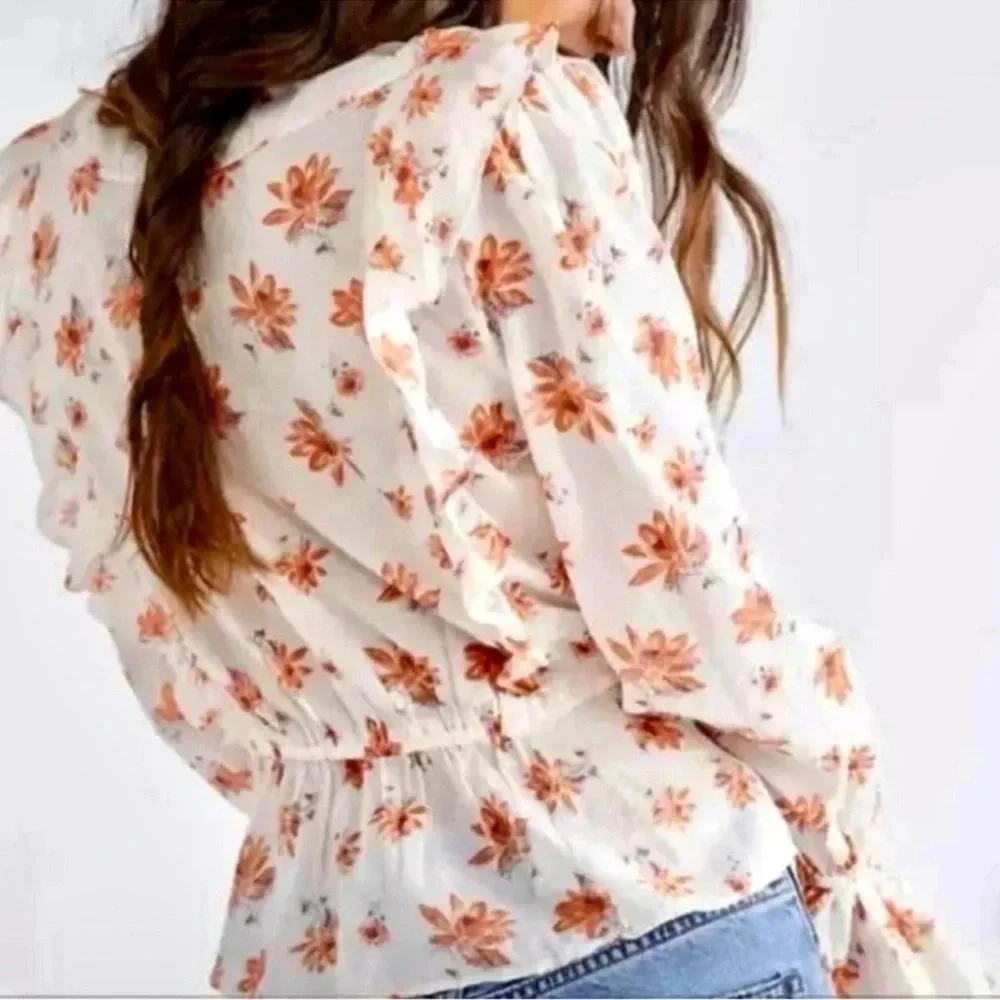 The Amanda Ruffle Top - Picture 3 of 7